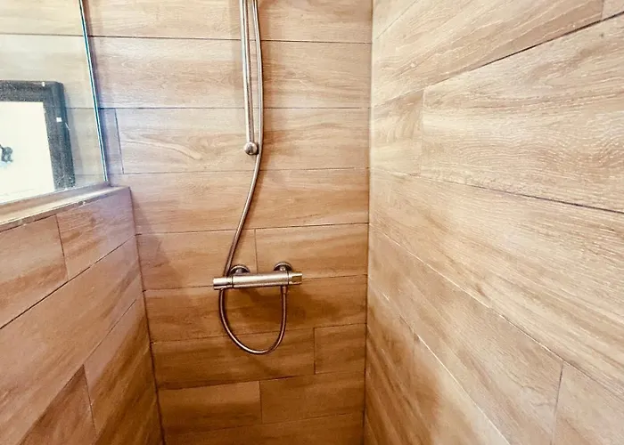 Parlementia Surf 아파트 비다르